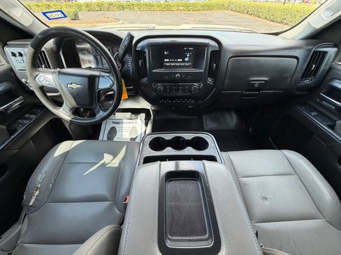 Used 2018 Chevrolet Silverado 2500 W/T RWD image 19