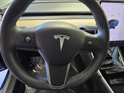 Used 2020 Tesla Model 3 Standard Range Plus RWD image 15