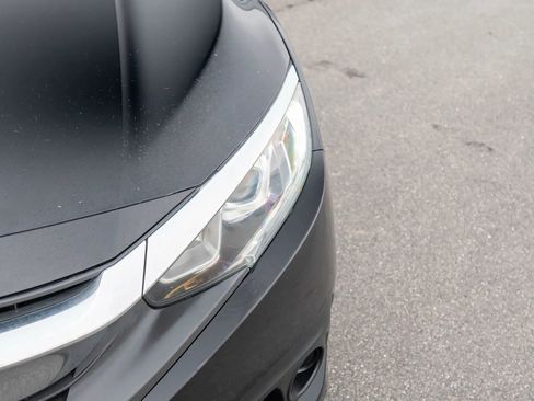 Used 2016 Honda Civic EX image 10