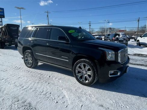 Used 2016 GMC Yukon Denali image 2
