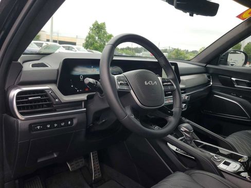 Used 2025 Kia Telluride SX Prestige X-Pro AWD/4WD image 15