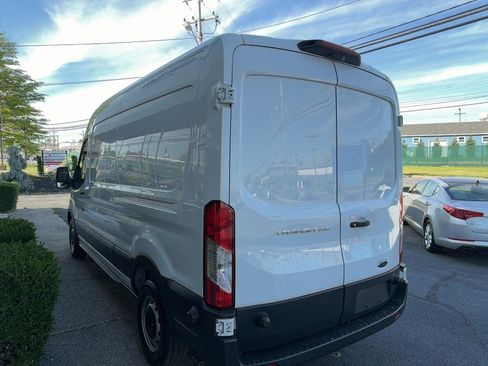 Used 2018 Ford Transit 250 148 Medium Roof RWD image 4