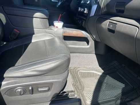 Used 2019 GMC Sierra 1500 SLT w/ SLT Premium Plus Package AWD/4WD image 27