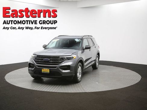 Used 2022 Ford Explorer XLT image 53