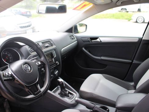 Used 2017 Volkswagen Jetta S FWD image 17