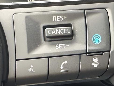 New 2026 Nissan Kicks SR w/ Cold Weather Package image 27