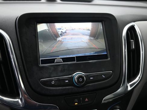 Used 2023 Chevrolet Equinox LS w/ LS Convenience Package image 34