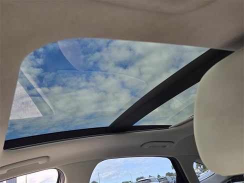 Certified 2023 Hyundai Sonata SEL w/ Convenience Package image 18