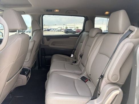Used 2019 Honda Odyssey EX-L image 12