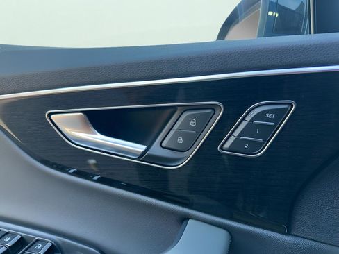 Used 2026 Audi Q7 3.0T Premium Plus image 11