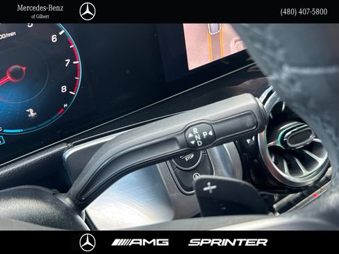 Used 2022 Mercedes-Benz GLB 250 4MATIC image 35
