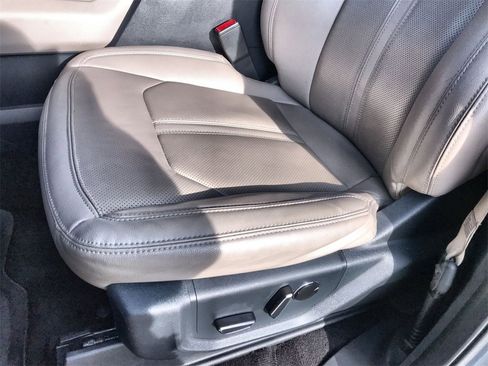 Used 2022 Ford Expedition Max Limited image 12