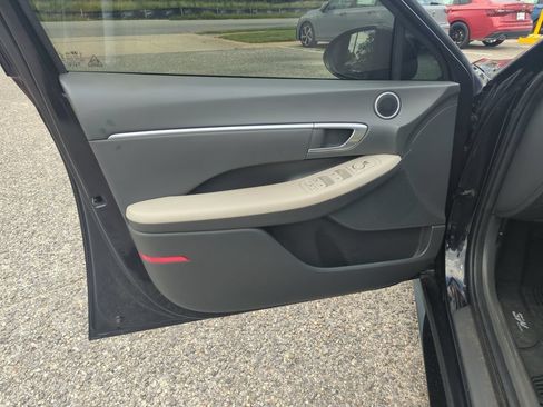 Used 2023 Hyundai Sonata SEL w/ Convenience Package FWD image 18
