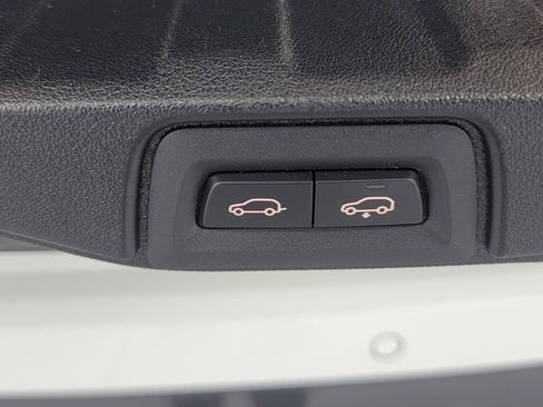 Used 2022 BMW X5 xDrive45e w/ M Sport Package image 34