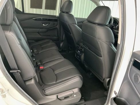 Certified 2025 Honda Pilot EX-L image 23