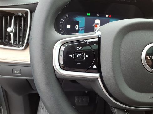 Certified 2026 Volvo XC90 B6 Plus w/ Protection Package image 15