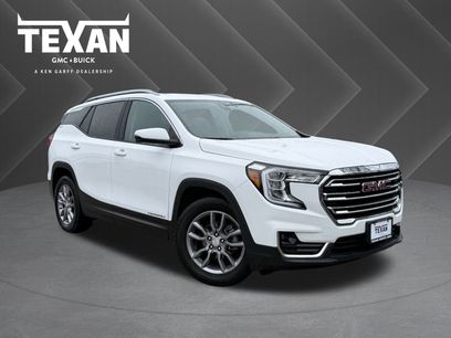 Used 2024 GMC Terrain SLT