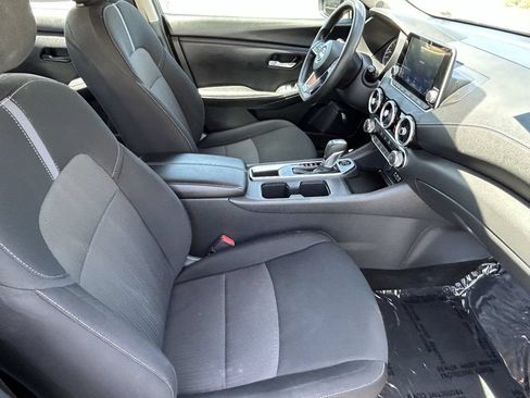 Used 2024 Nissan Sentra SV FWD image 11