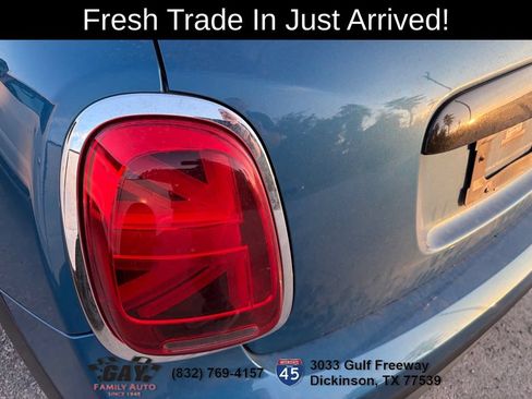 Used 2022 MINI Cooper 4-Door Hardtop FWD image 11