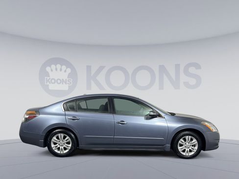Used 2010 Nissan Altima 2.5 S w/ Premium Audio Pkg image 8
