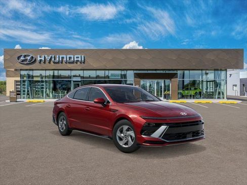 New 2026 Hyundai Sonata SE FWD image 2