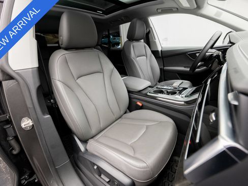 Used 2023 Audi Q8 Premium Plus w/ Premium Plus Package AWD/4WD image 13