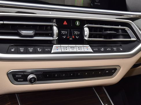 Used 2021 BMW X5 xDrive40i w/ Convenience Package image 29