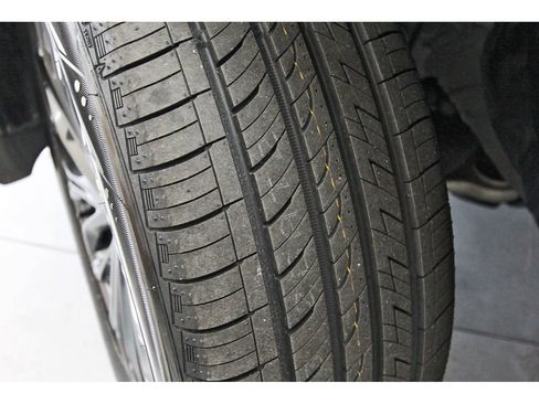 Used 2025 Nissan Rogue Platinum image 30