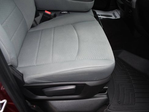 Used 2016 RAM 1500 Express AWD/4WD image 26