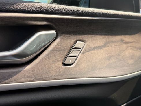 New 2026 Jeep Grand Cherokee Limited AWD/4WD image 10