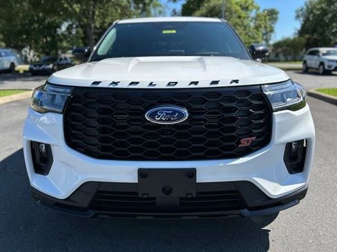 New 2025 Ford Explorer ST image 2