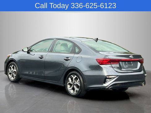 Used 2021 Kia Forte LXS FWD image 3