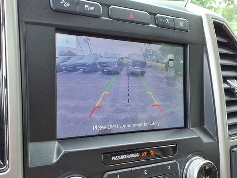 Used 2020 Ford F150 Lariat w/ Equipment Group 502A Luxury AWD/4WD image 12