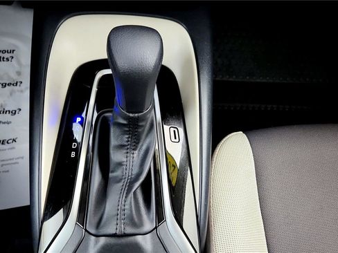 Used 2023 Toyota Corolla LE w/ LE Premium Package image 28