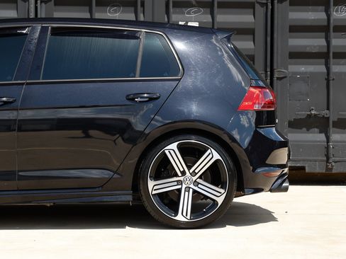 Used 2016 Volkswagen Golf R 4-Door AWD/4WD image 28