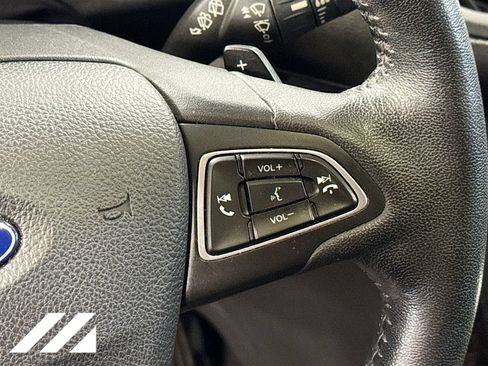 Used 2017 Ford Escape Titanium AWD/4WD image 13