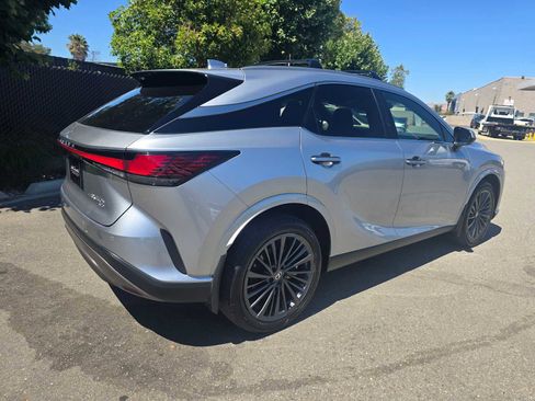 Used 2025 Lexus RX 350h AWD/4WD image 3