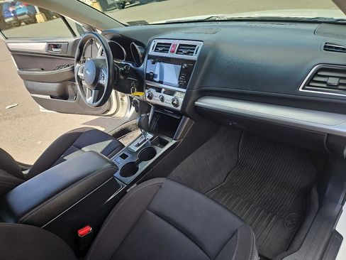 Used 2016 Subaru Legacy 2.5i Premium image 16