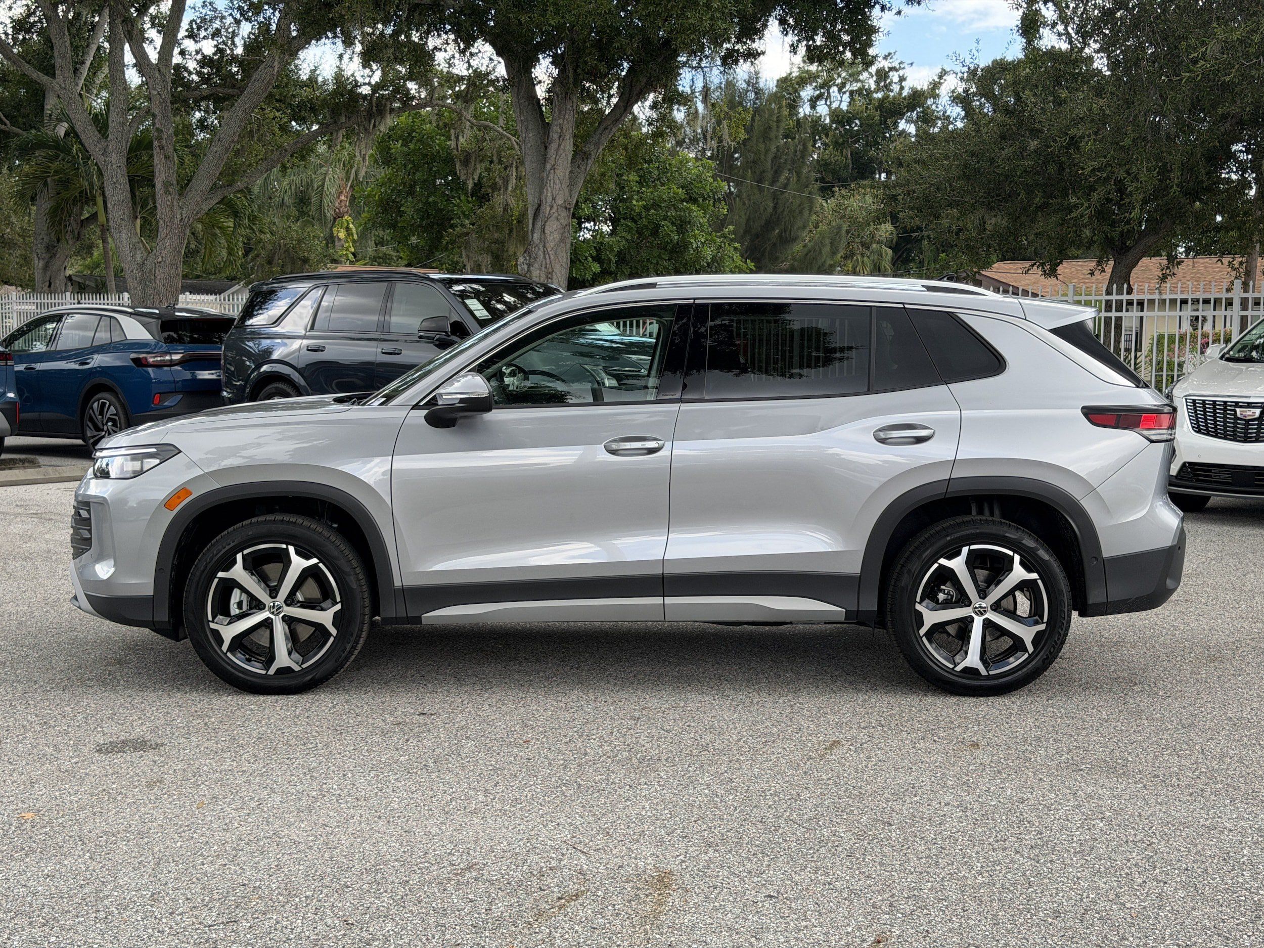 New 2026 Volkswagen Tiguan SE AWD/4WD image 4