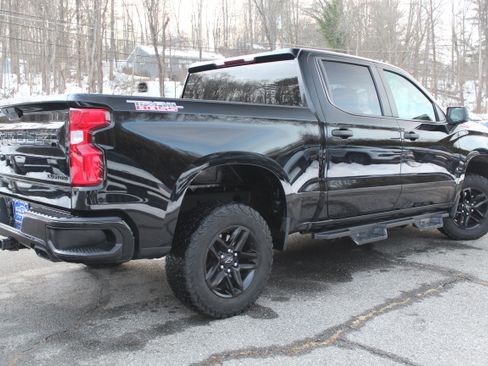 Used 2021 Chevrolet Silverado 1500 Custom Trail Boss w/ Midnight Edition image 5