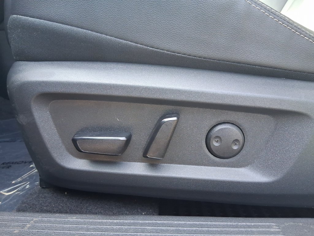 Used 2023 Nissan Rogue SL w/ SL Premium Package FWD image 13
