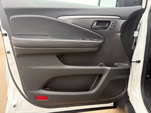 Used 2022 Honda Pilot TrailSport image 10