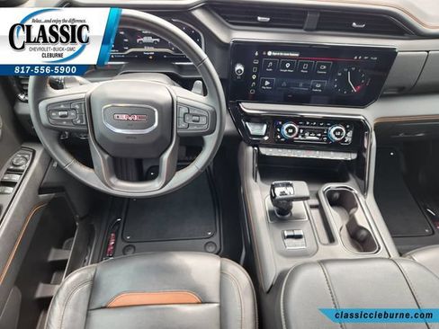 Used 2025 GMC Sierra 1500 AT4 w/ AT4 Premium Package AWD/4WD image 3