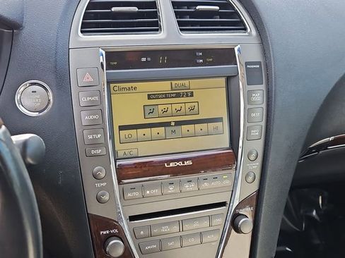 Used 2011 Lexus ES 350 image 24
