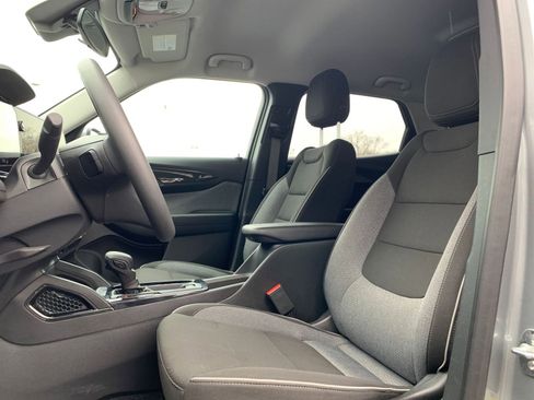 Used 2025 Chevrolet TrailBlazer LT w/ Driver Confidence Package image 24