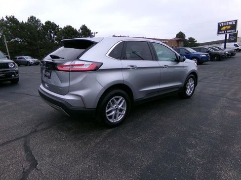 Used 2023 Ford Edge SEL w/ Convenience Package AWD/4WD image 3
