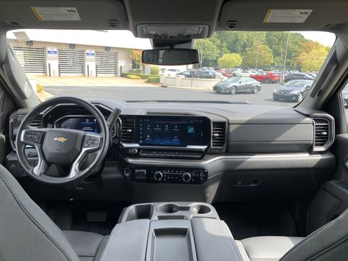 Used 2024 Chevrolet Silverado 2500 LTZ image 30