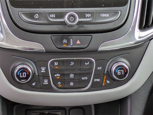 Used 2023 Chevrolet Equinox LT image 24