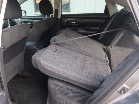 Used 2015 Nissan Altima 2.5 SV image 47