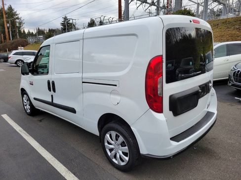 Used 2021 RAM ProMaster City Tradesman SLT image 5